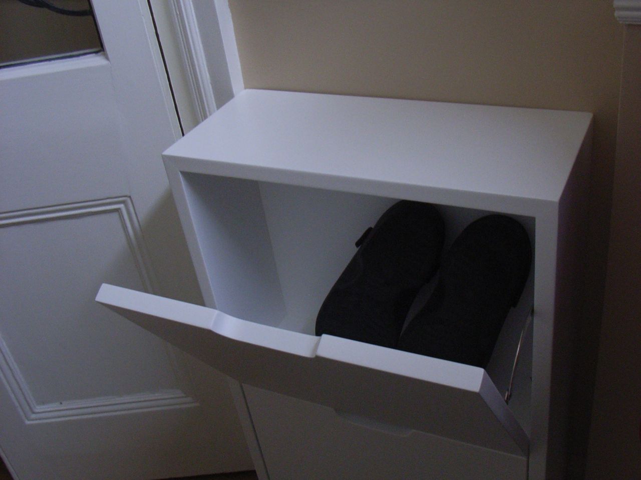 bespoke shoe storage