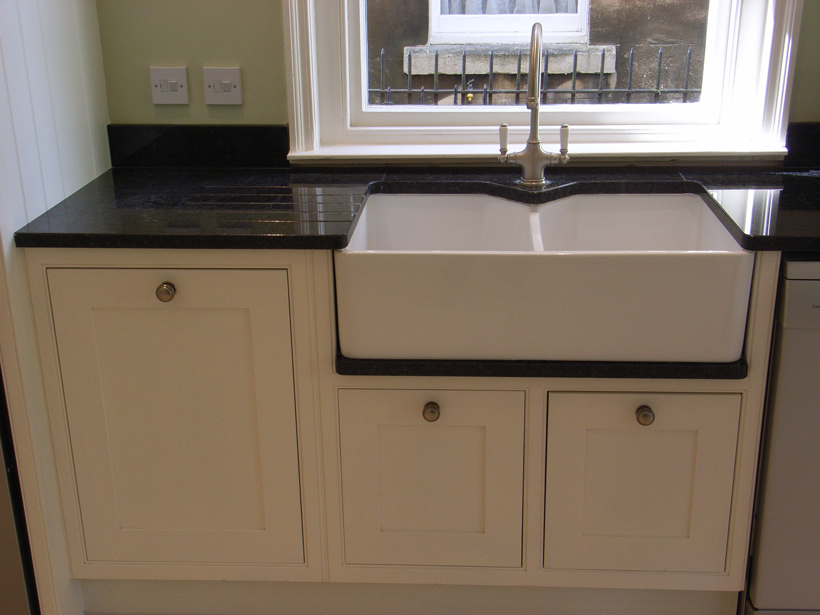 belfast sink