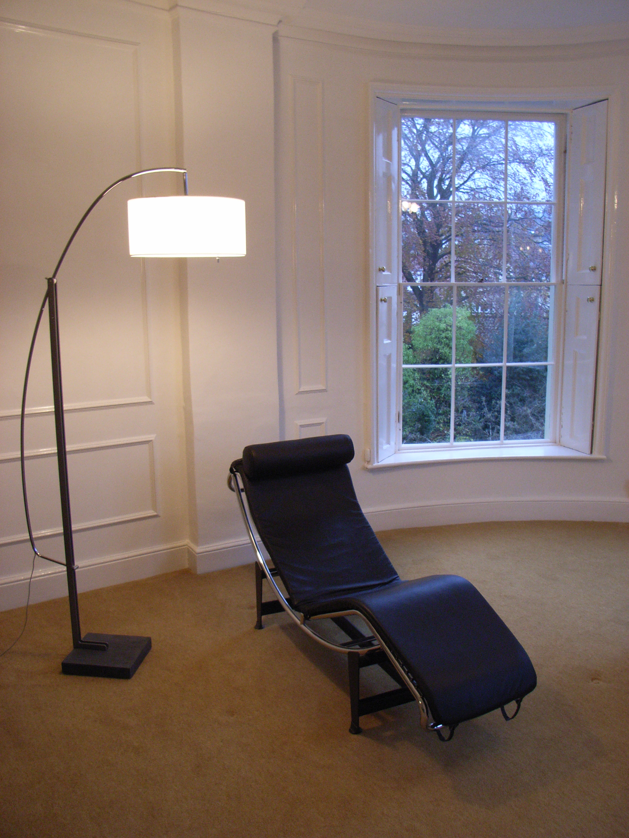 stylish lamp and chaise