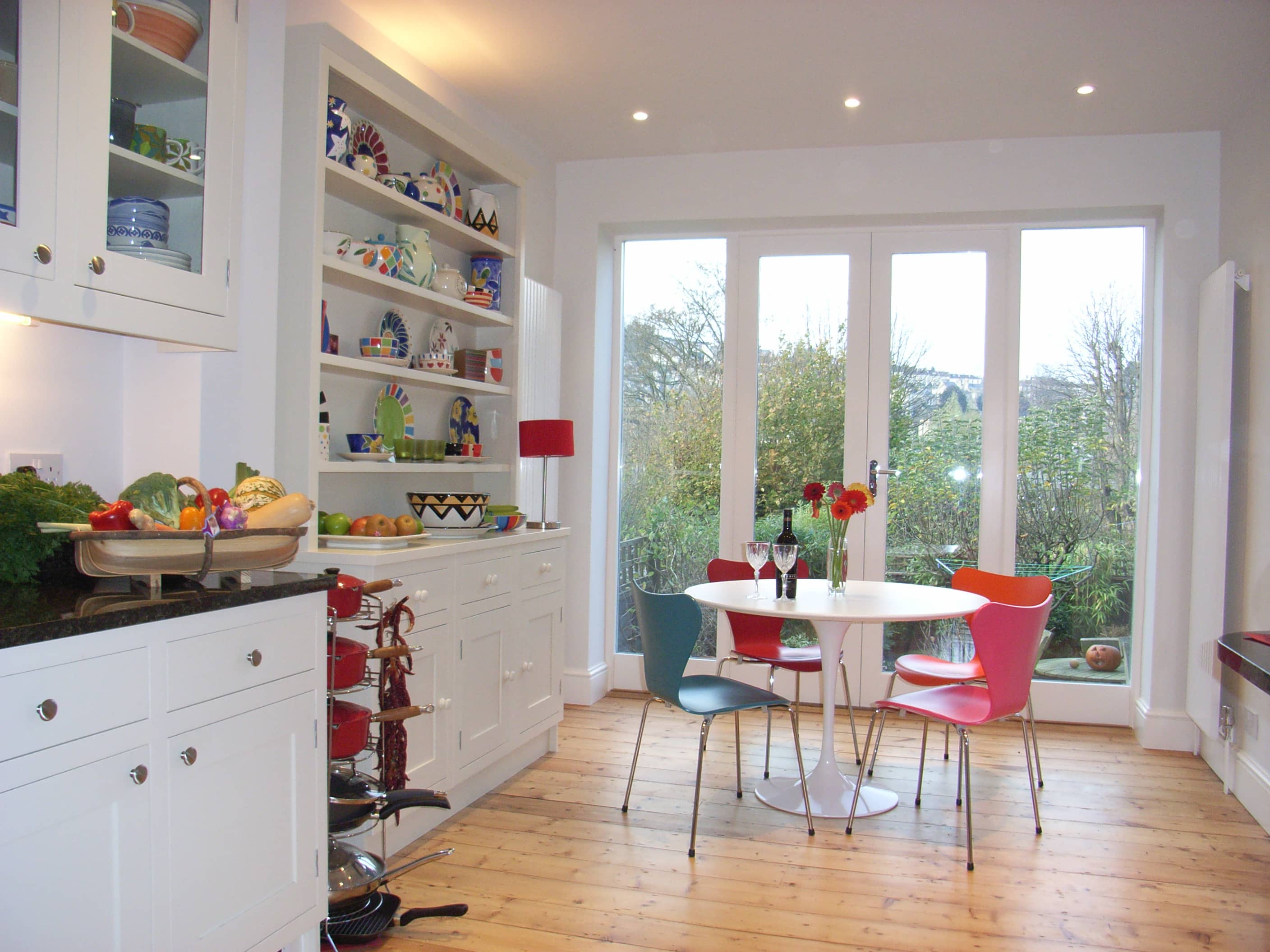 airy kitchen