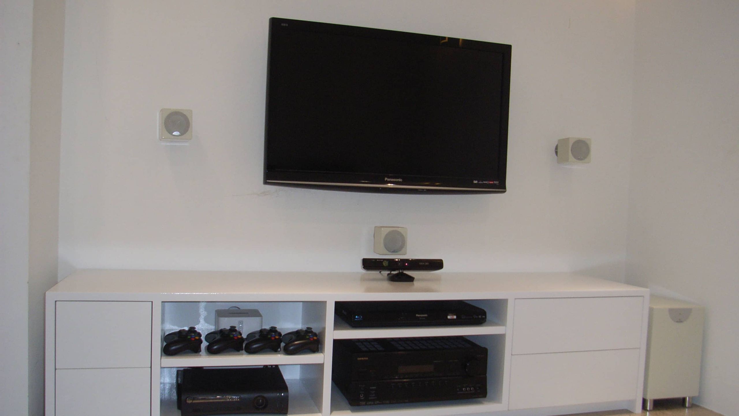 custom-made hi fi unit