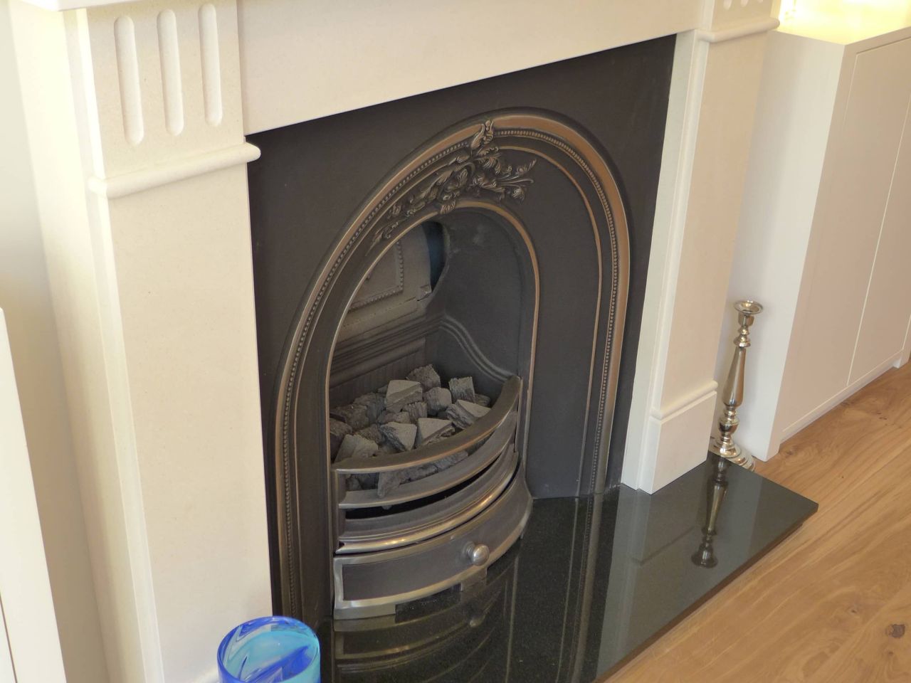 gas fire with limestone surround