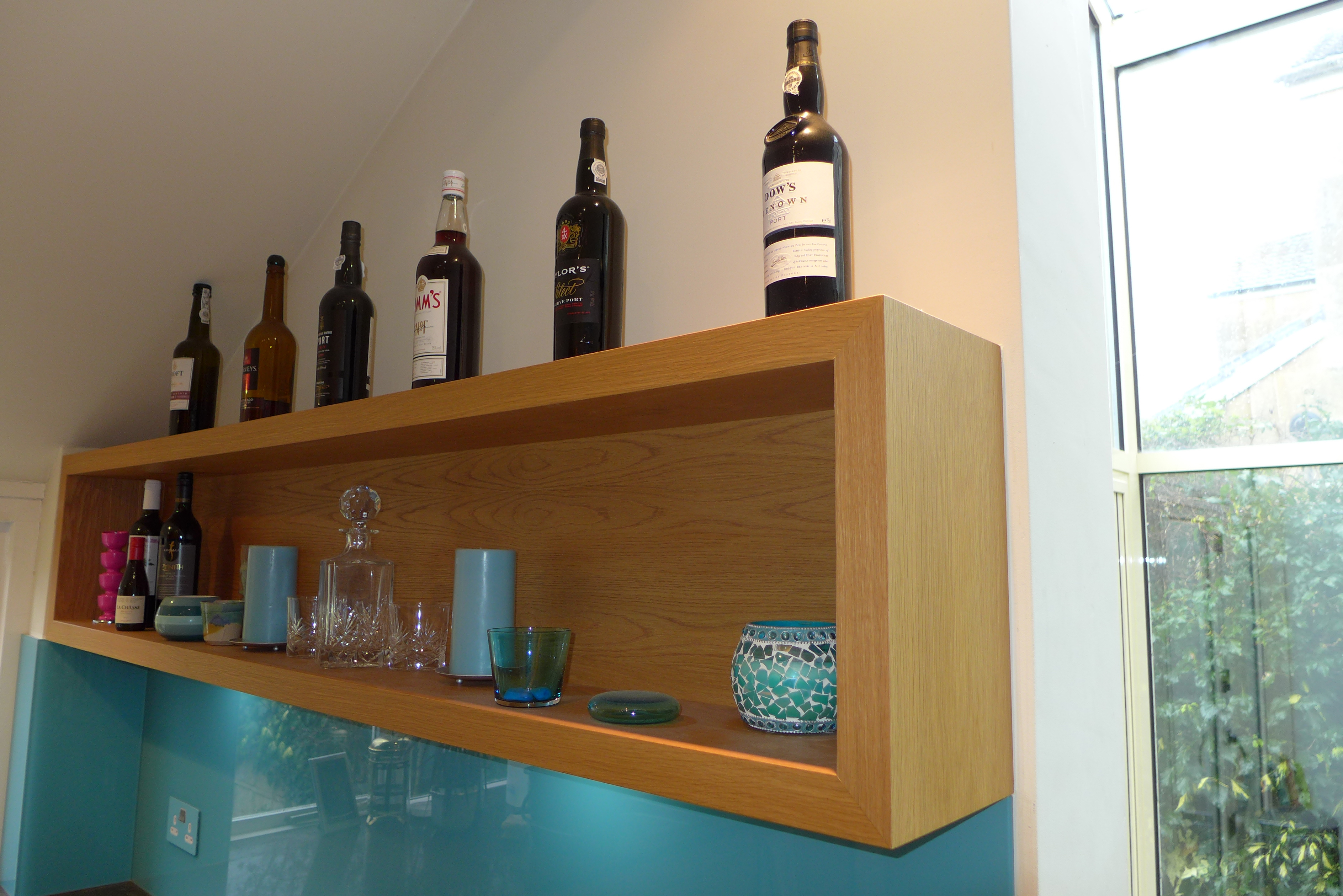 oak veneer box shelf