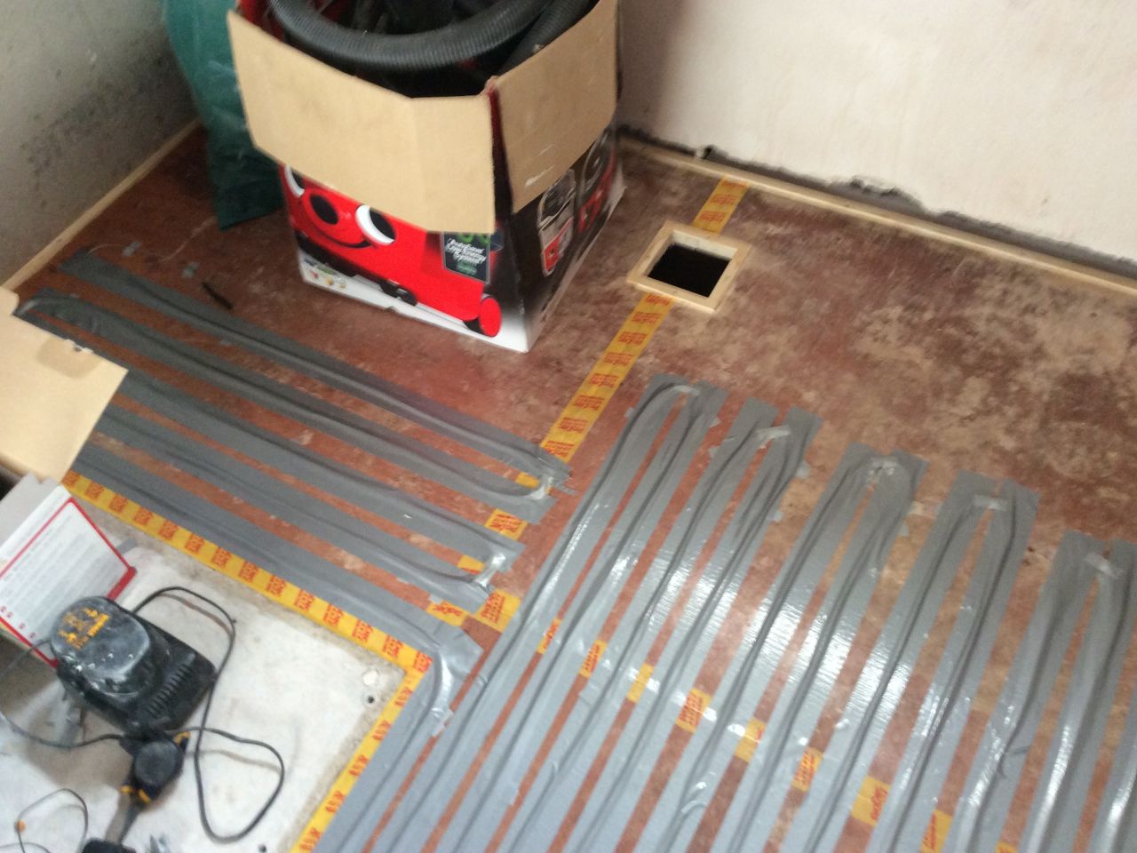 electric underfloor heating installation