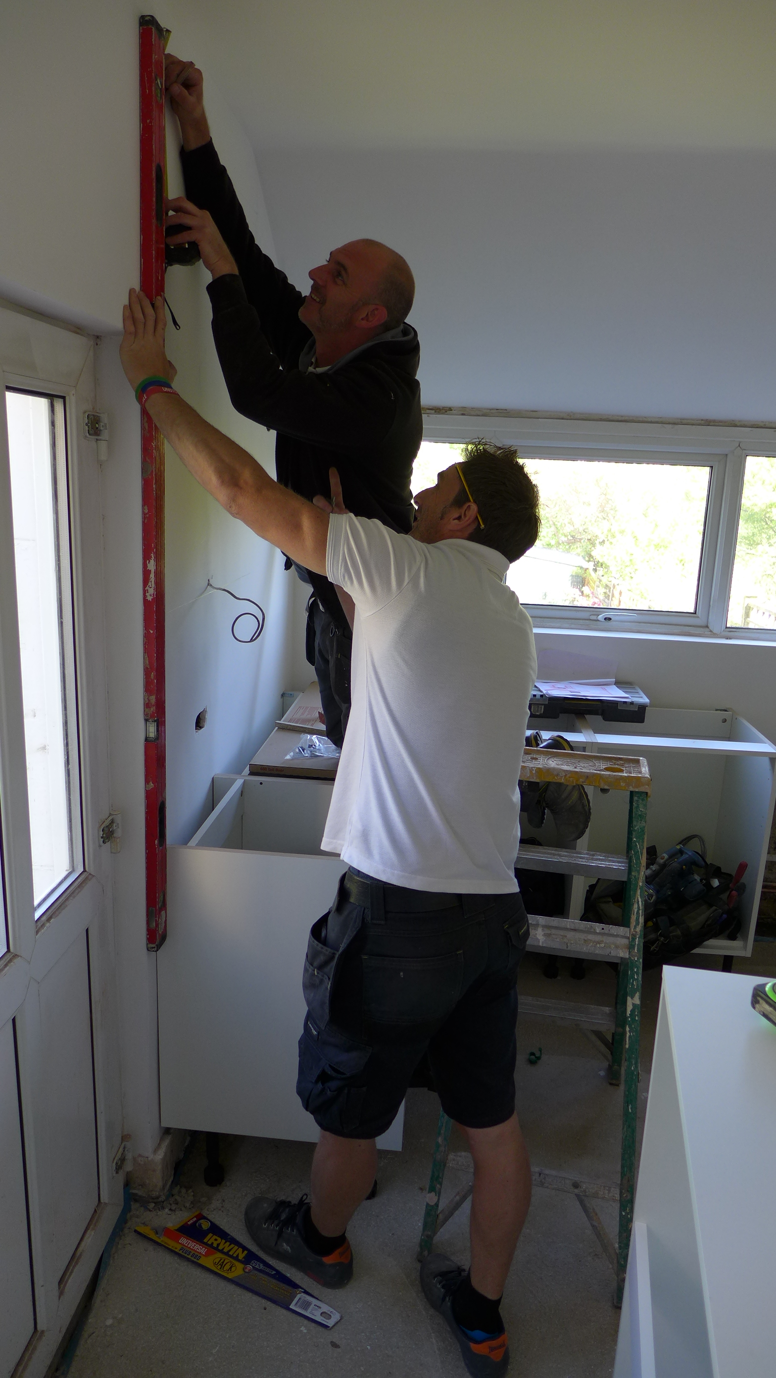 kitchen fitters marking out for wall units