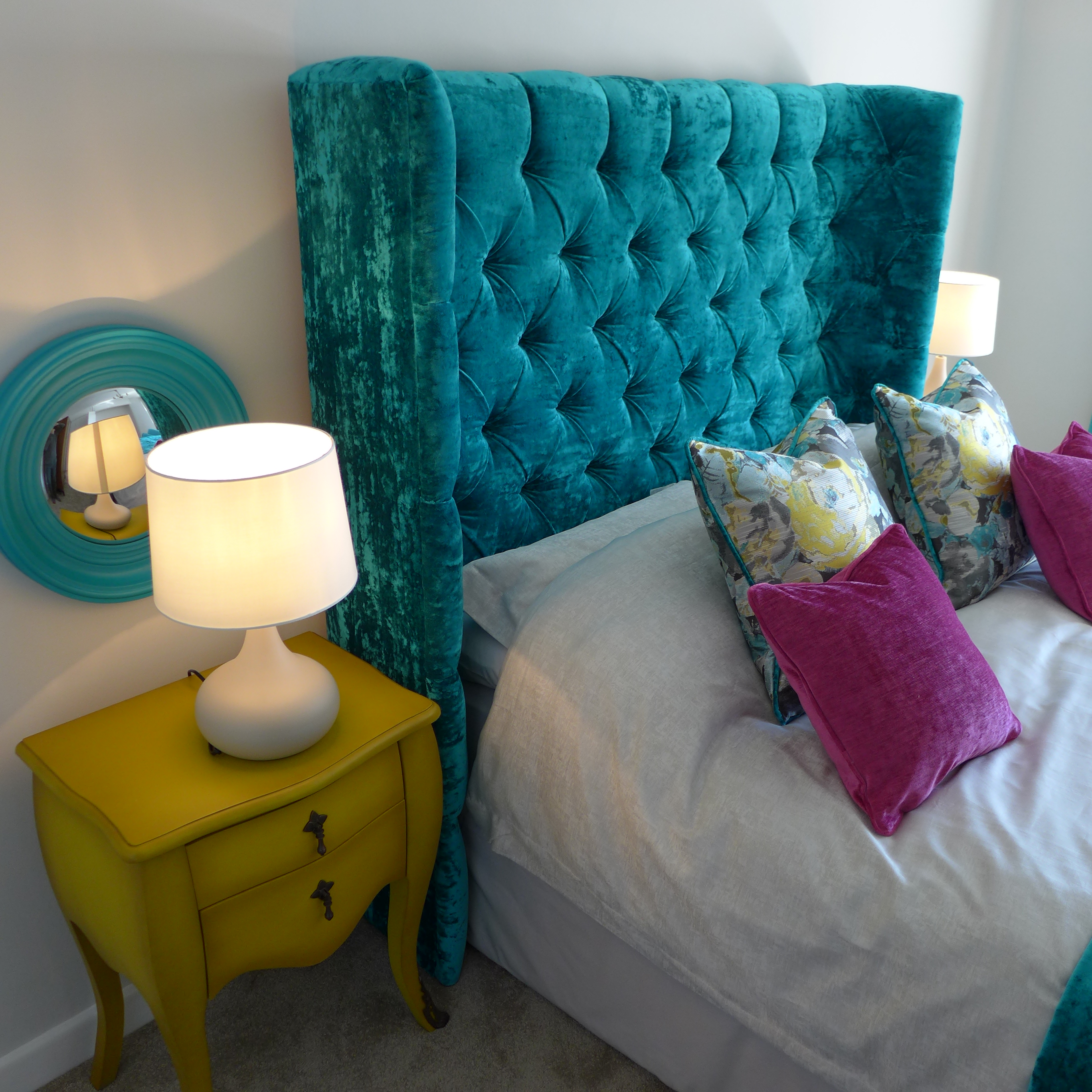 deep buttoned headboard