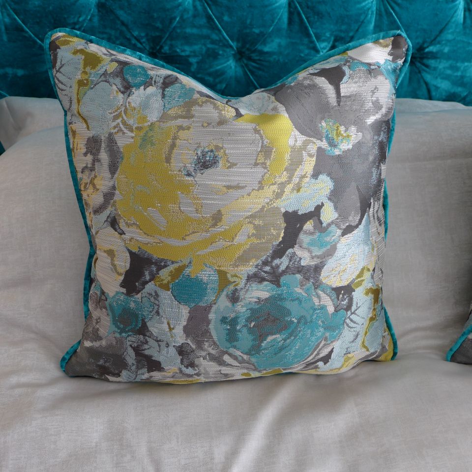 luxury piped cushion