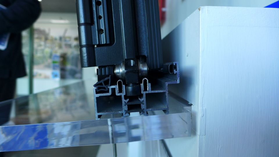 bifold door track