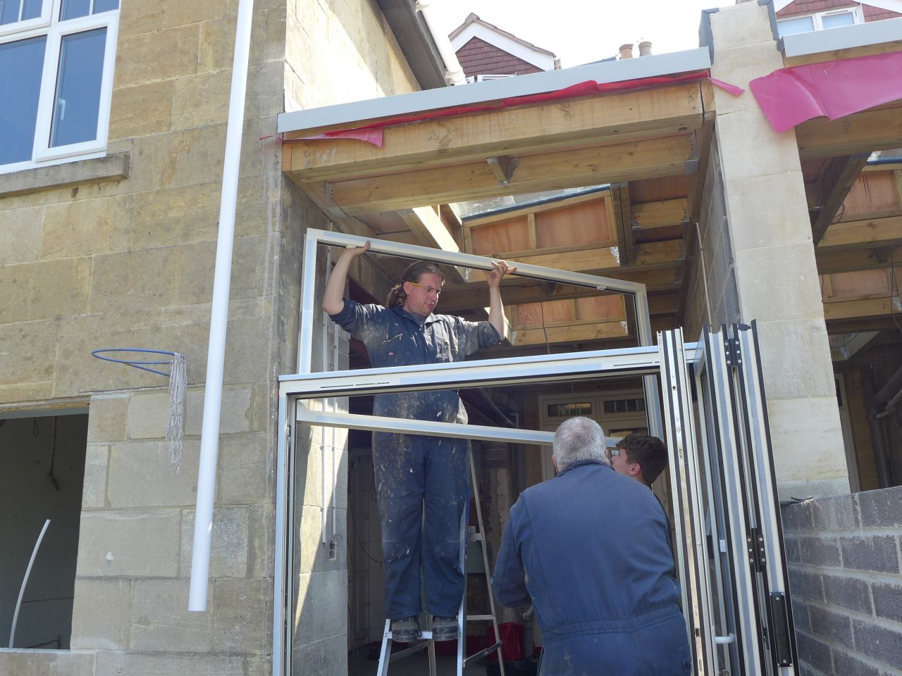 fitting the aluminium transom window