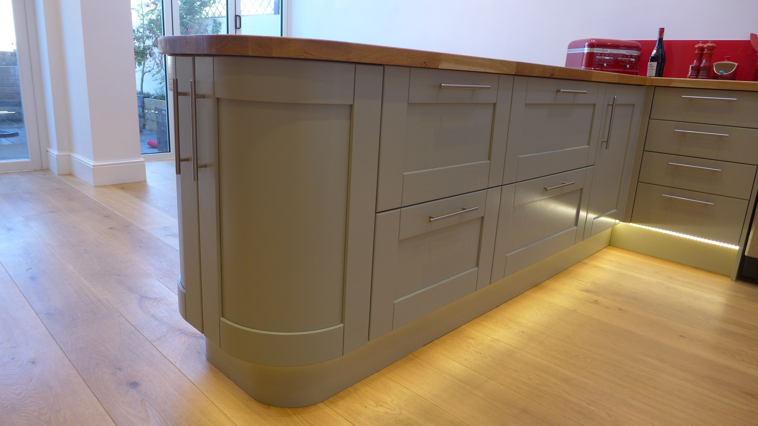 led kitchen plinth light