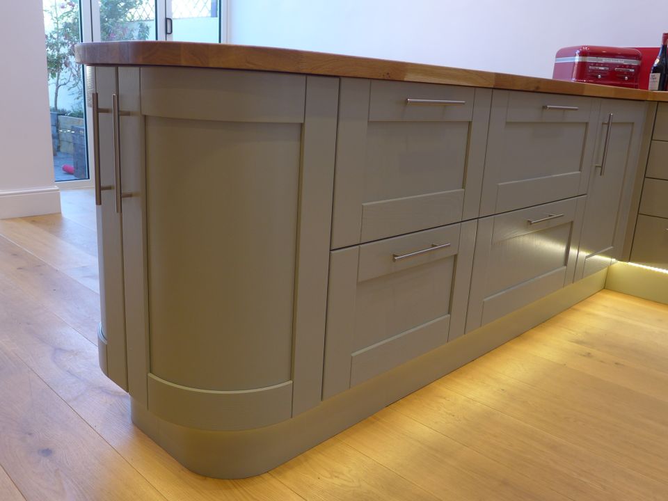 led kitchen plinth light