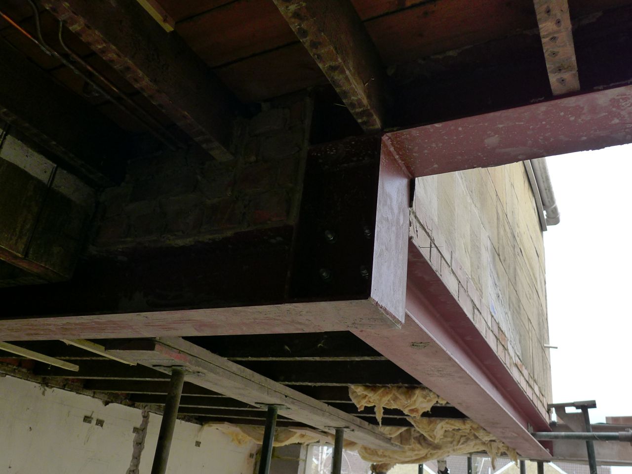 cranked steel structure