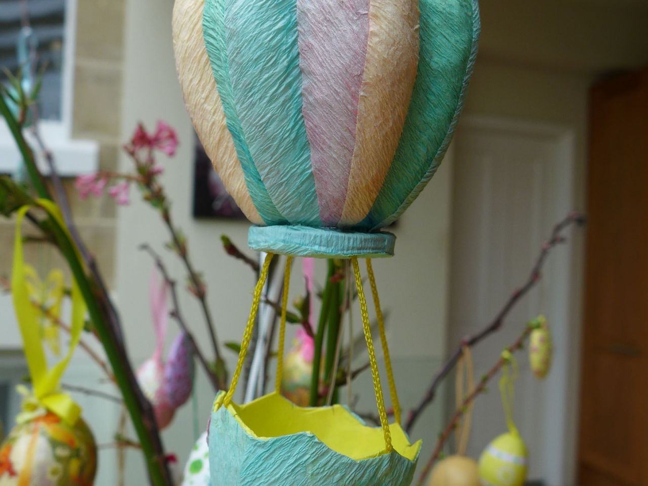 Easter balloon