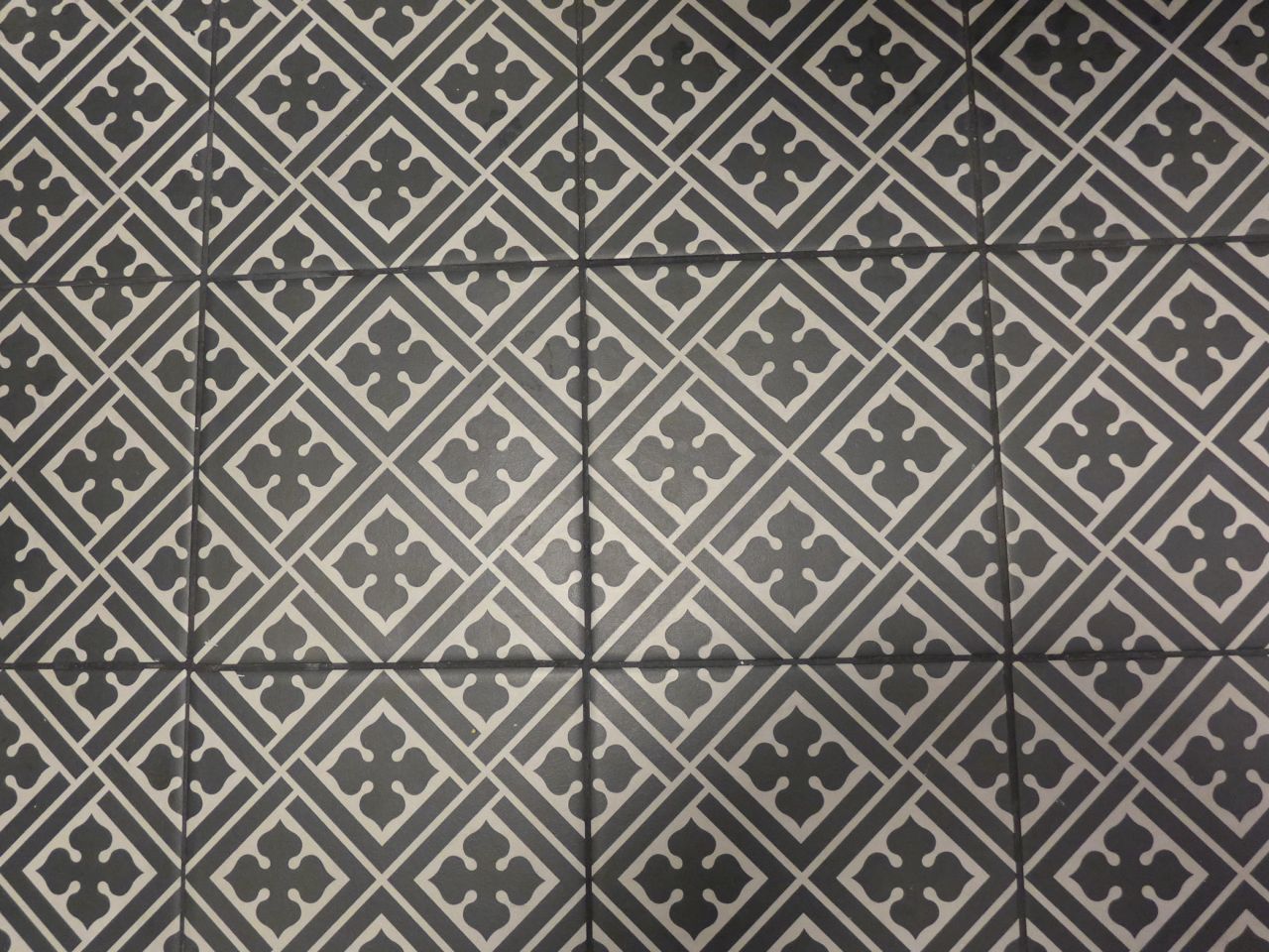 black and white ceramic tiles