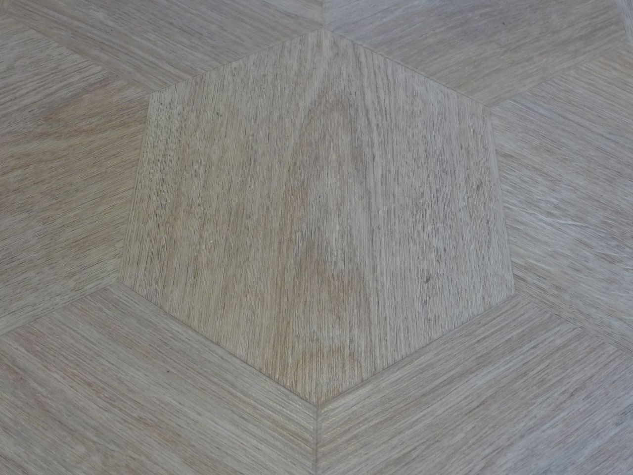 hexagonal vinyl floor tiles