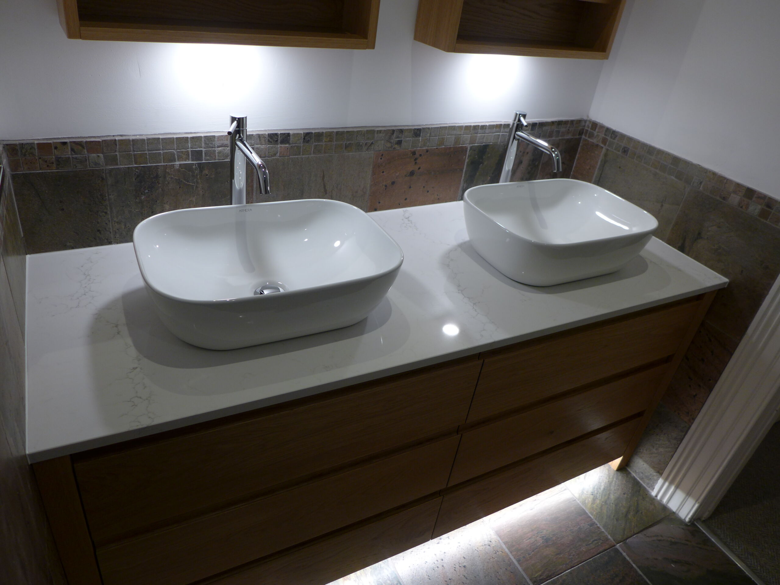 oak bathroom vanity
